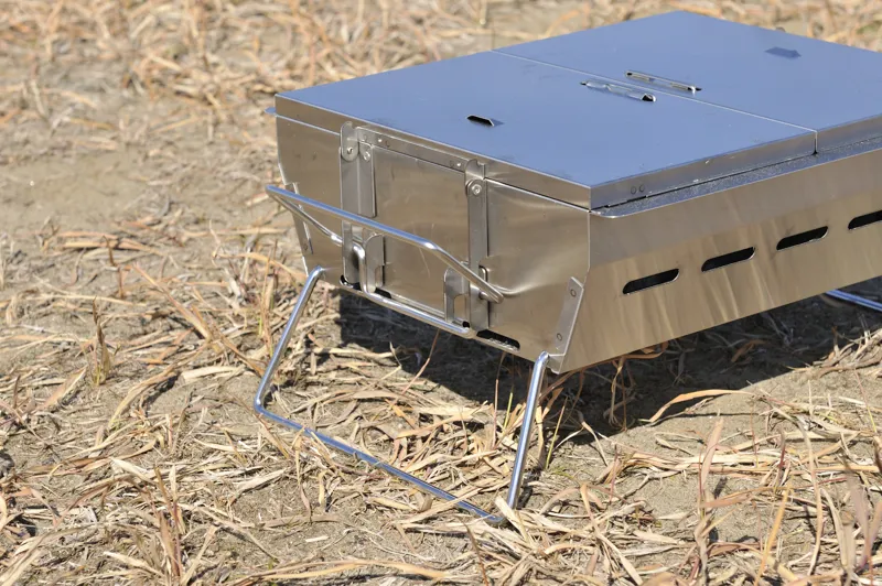 Snow Peak Lounge Charcoal Stove-4