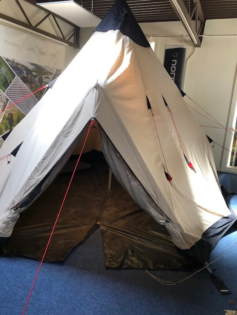 Robens Demo Chinook Tent-6