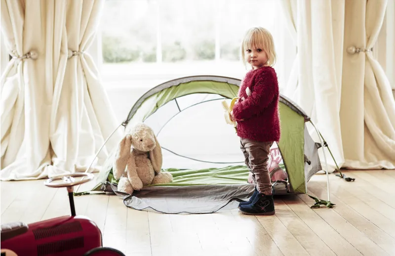 LittleLife Arc 2 Lightweight Travel Cot-4