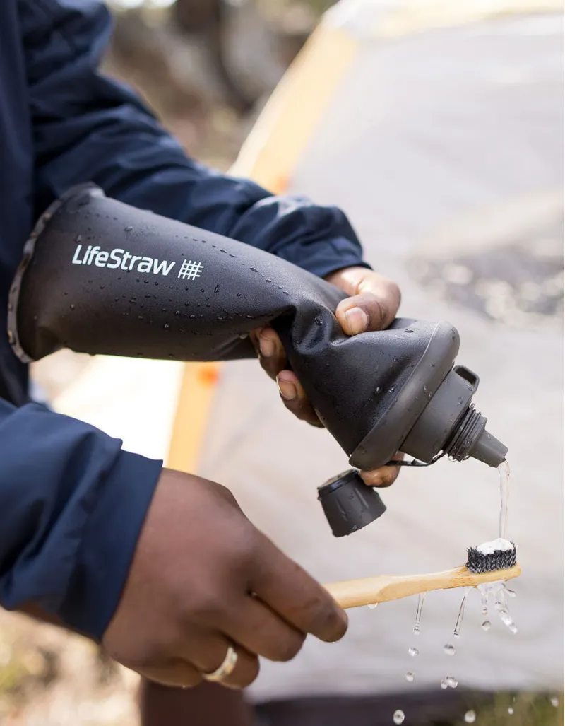 LifeStraw Peak Series Collapsible Squeeze Bottle 1L - Dark Mountain Gray-9