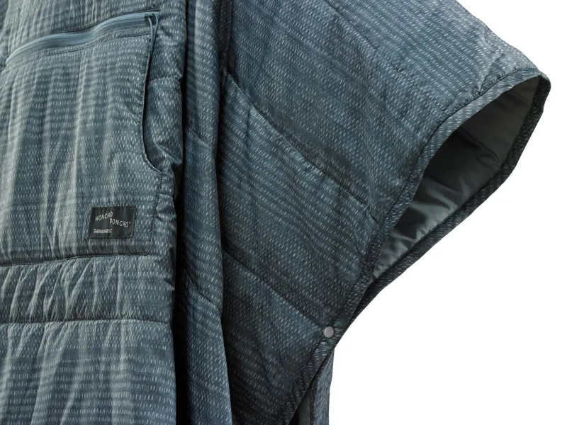 Therm-a-Rest Honcho Poncho - Blue Woven Print-4