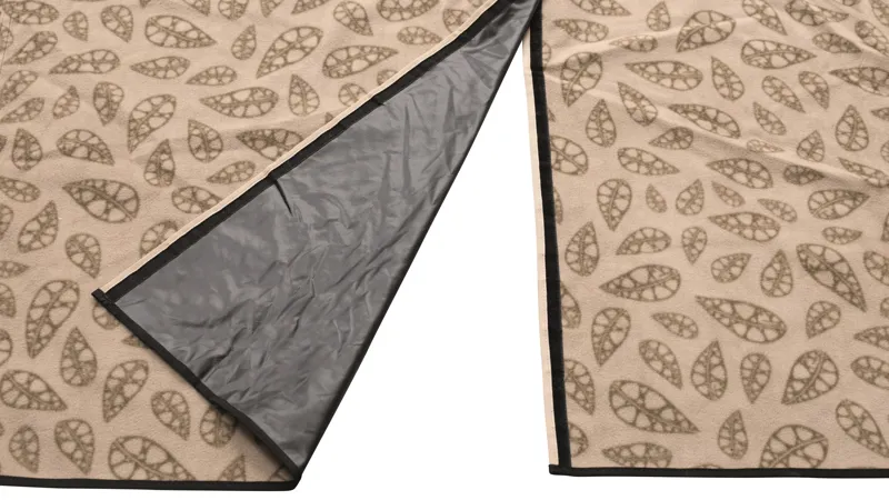 Robens Klondike Grande and Settler Sky Fleece Carpet-2