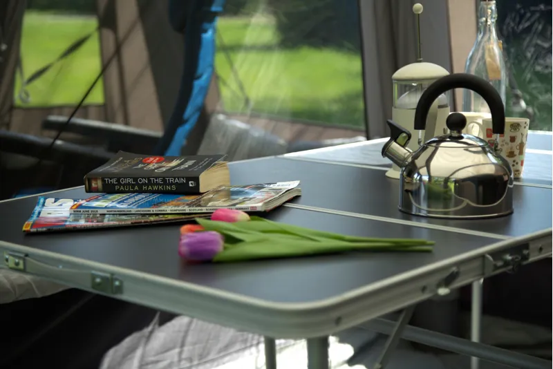 Vango 2L Stainless Steel Kettle with Folding Handle-3