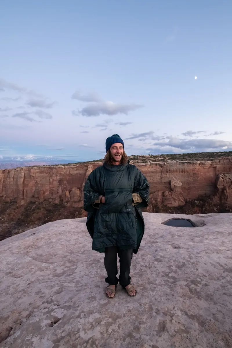 Therm-a-Rest Honcho Poncho - Blue Woven Print-11