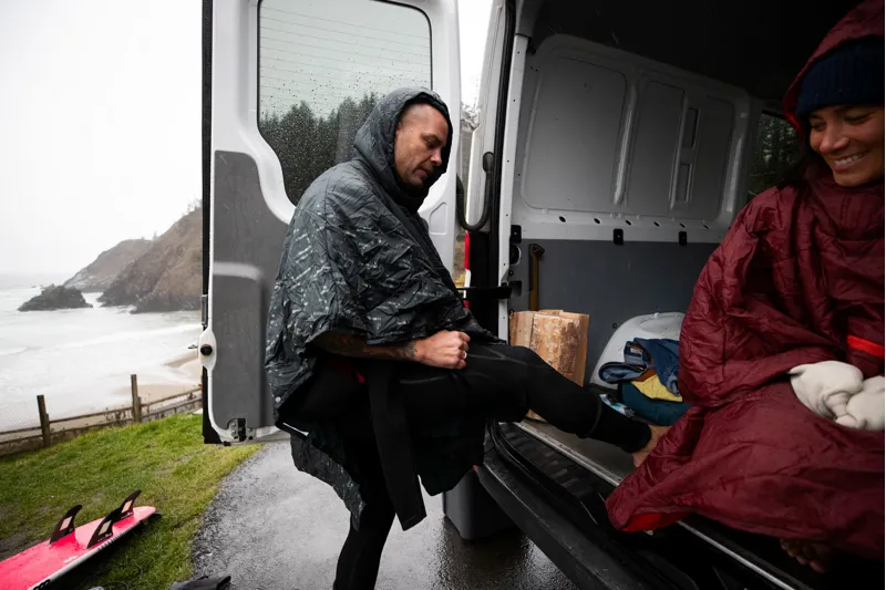 Therm-a-Rest Honcho Poncho - Black Forest Print-12