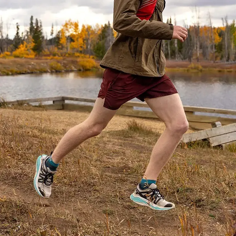 Injinji Mens Trail Midweight Mini Crew Toe Socks - Midnight-5