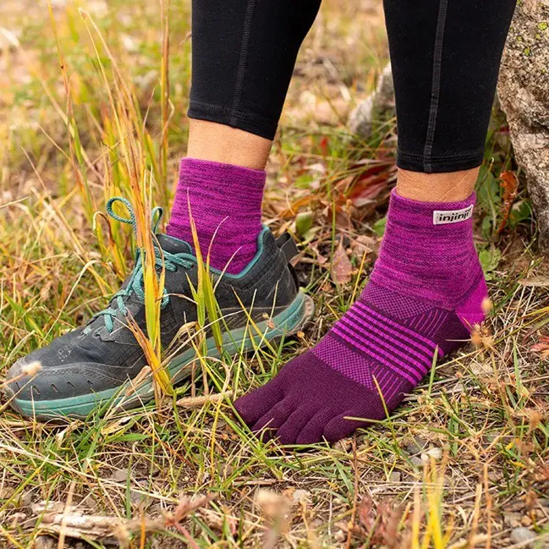 Injinji Womens Trail Midweight Mini Crew Toe Socks - Violet-5