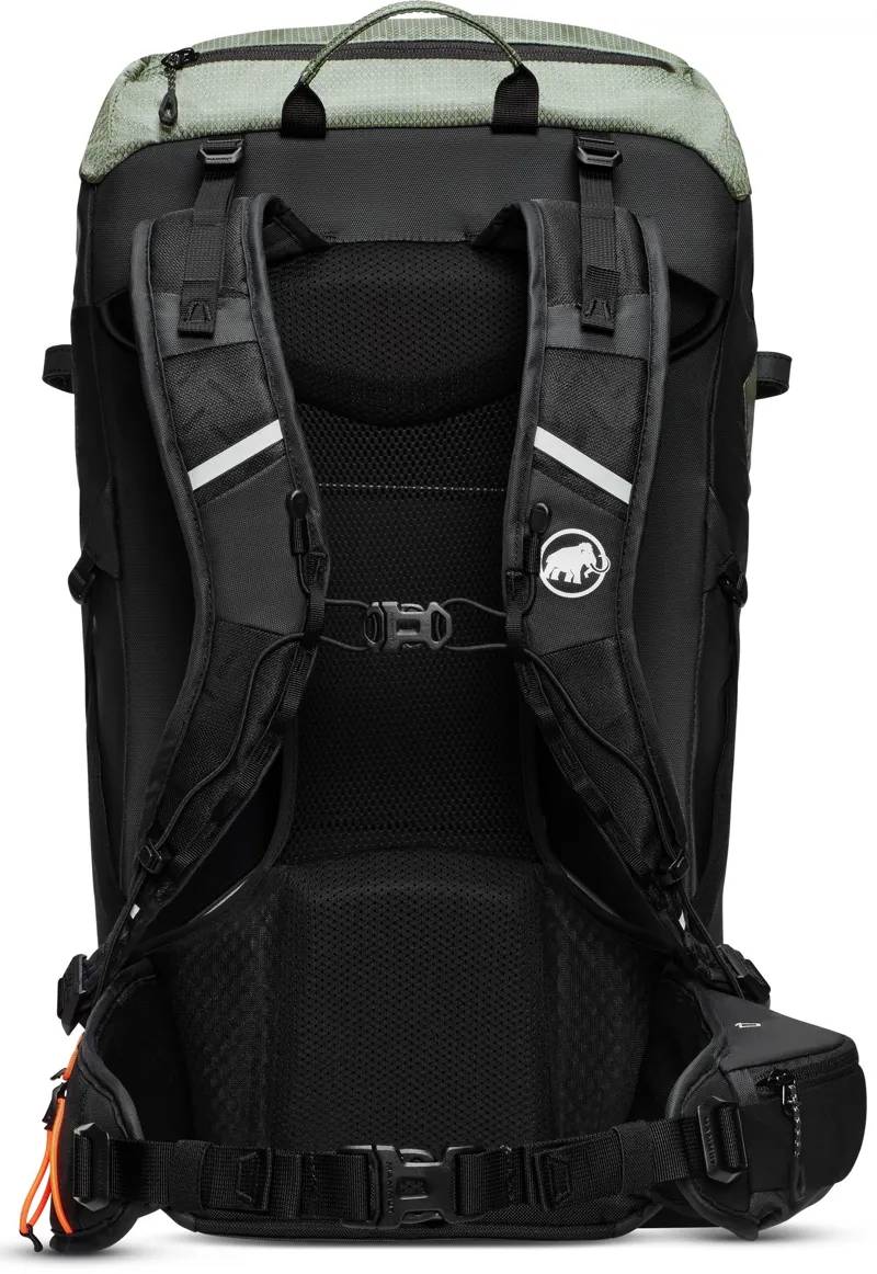 Mammut Womens Ducan 30 Rucksack - Jade-Black-1