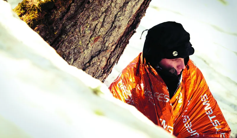 Lifesystems Thermal Blanket-1