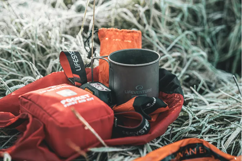 Lifeventure Titanium Mug-5