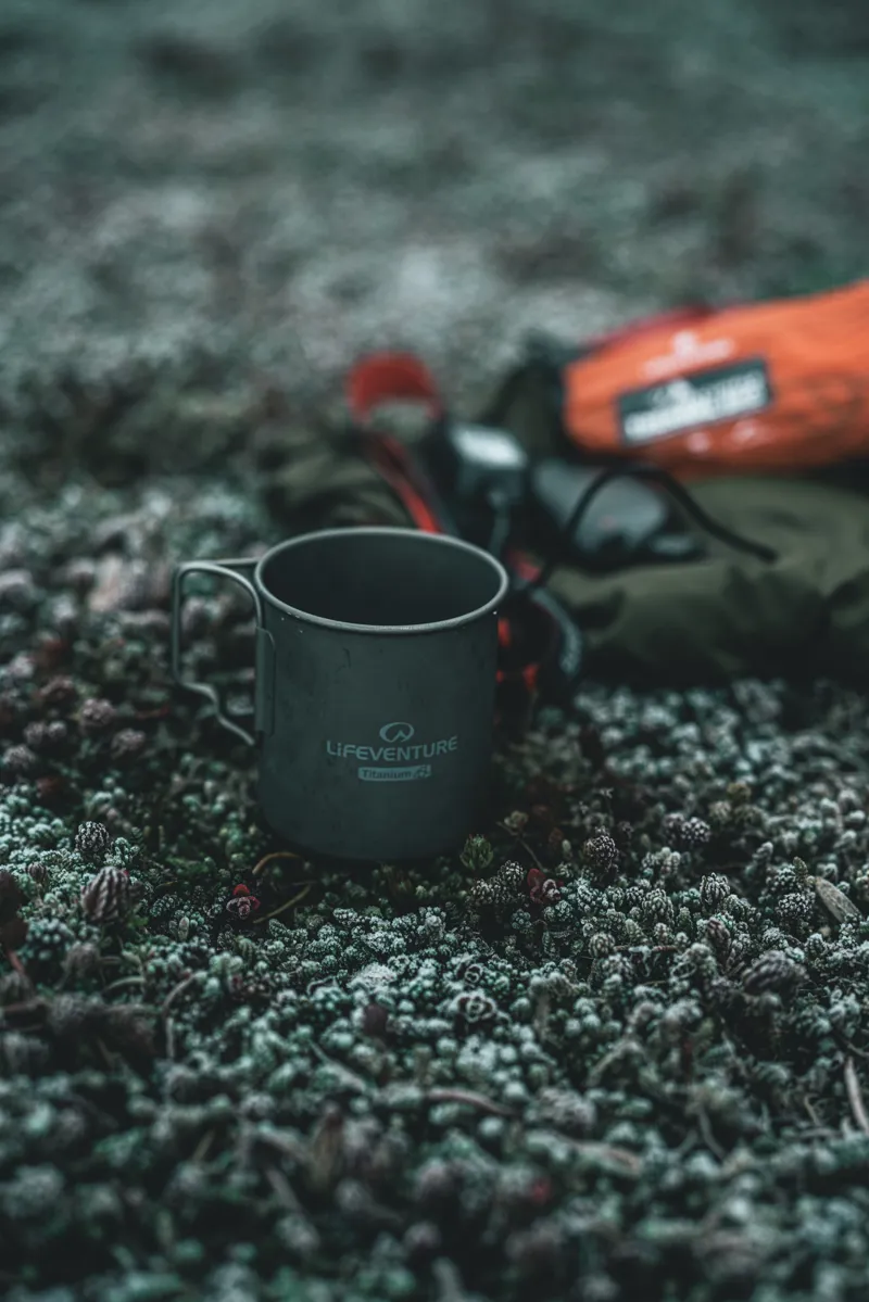 Lifeventure Titanium Mug-6