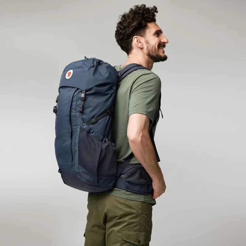 Fjallraven Abisko Hike 35 Rucksack - Black-10