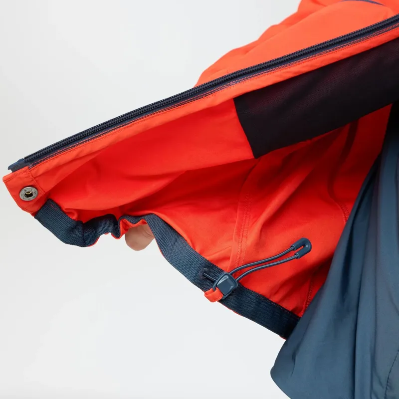 Fjallraven Womens Bergtagen G-1000 Jacket - Mountain Blue-11