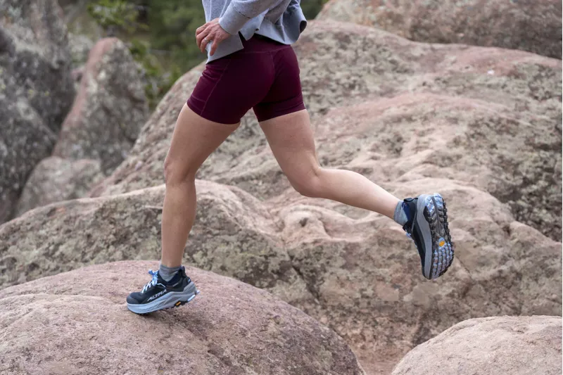 Altra Womens Olympus 6 Trail Shoes - Black-Black-9