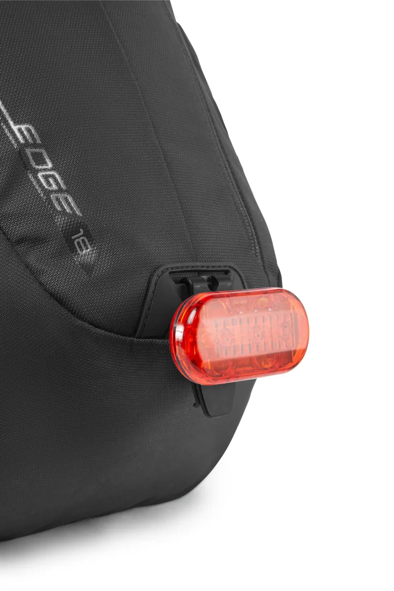 Lowe Alpine Edge 18 Rucksack - Black-4