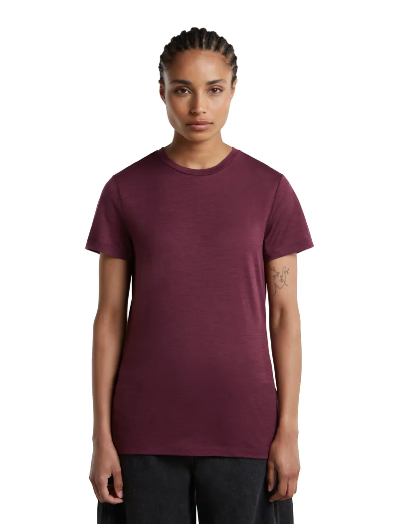 Icebreaker Womens Merino 150 Tech Lite III Short Sleeved Tee - Dark Berry-1