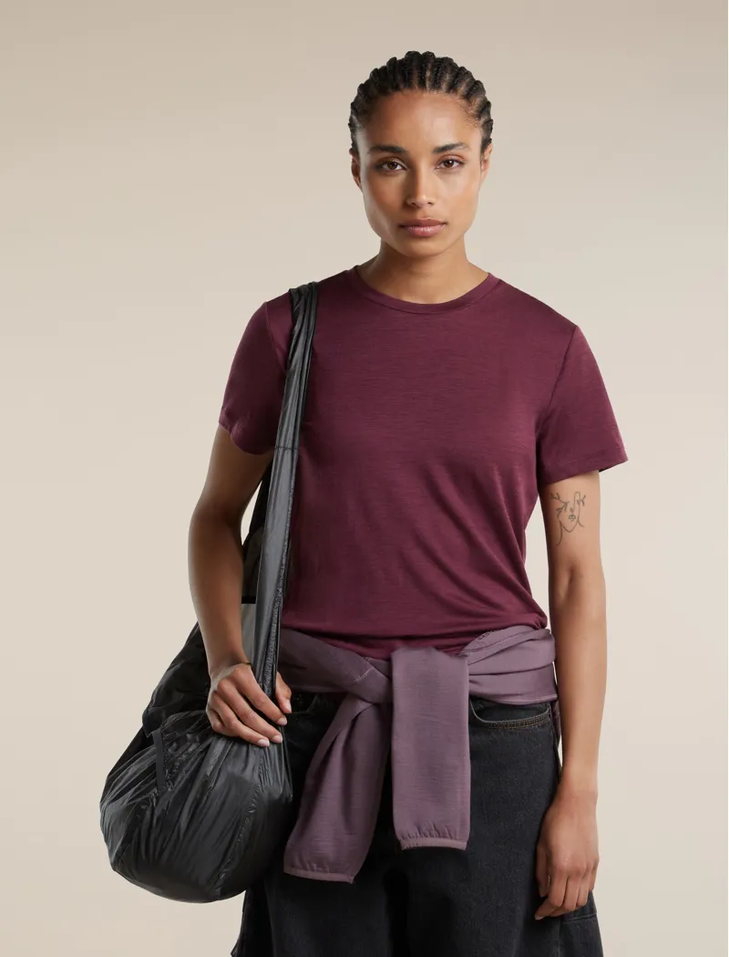 Icebreaker Womens Merino 150 Tech Lite III Short Sleeved Tee - Dark Berry-5