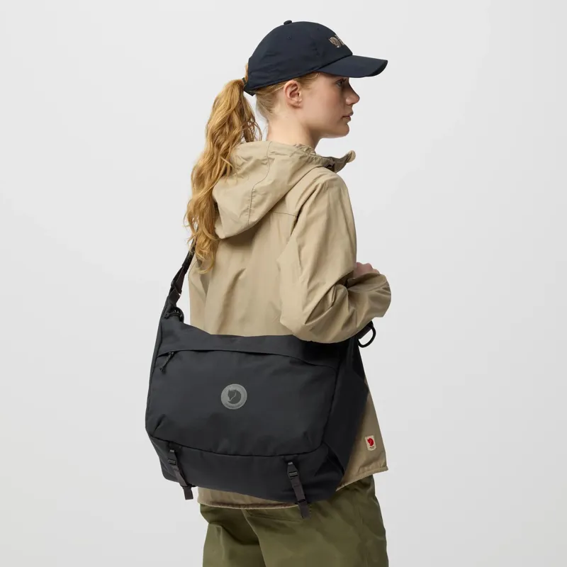 Fjallraven Farden Crossbody - Coal Black-5
