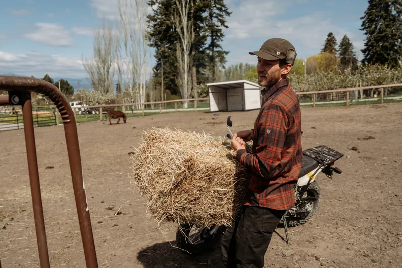 Kuhl Mens Fugitive Flannel Shirt - Bloodstone Red-5