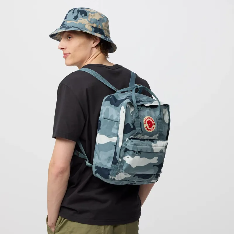Fjallraven Kanken Graphics - Nimbus Blue-Hidden Animals-4