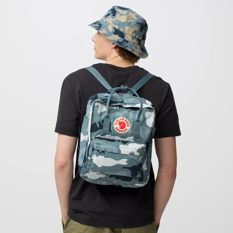 Fjallraven Kanken Graphics - Nimbus Blue-Hidden Animals-6