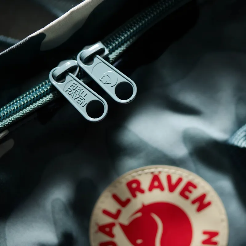 Fjallraven Kanken Graphics - Nimbus Blue-Hidden Animals-11