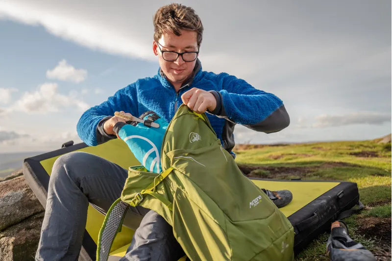 Lowe Alpine AirZone Active 22 Rucksack - Light Khaki-10