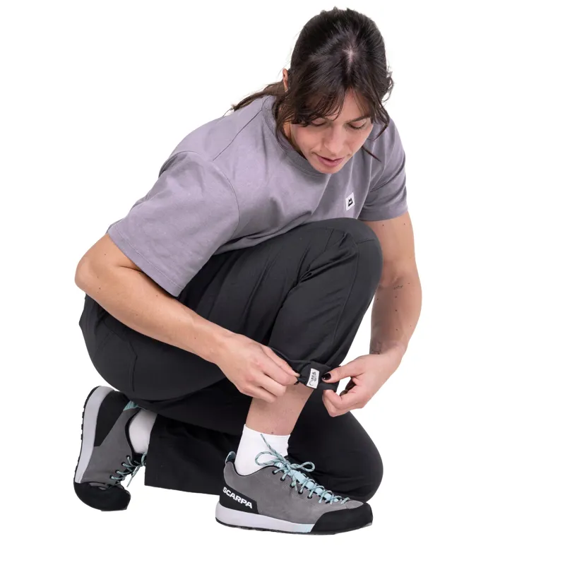 Mountain Equipment Womens Flowstone Trousers - Desert Palm-4