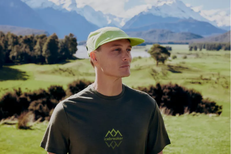 Icebreaker Mens Merino 150 Tech Lite III SS Tee - Logo Reflective - Loden-3