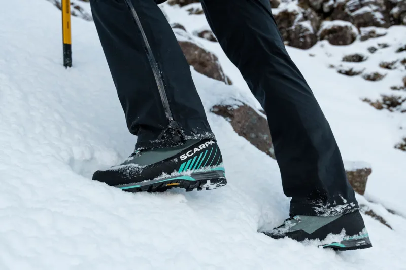 Scarpa Womens Manta Tech GTX Boots - Conifer-Green Blue-9