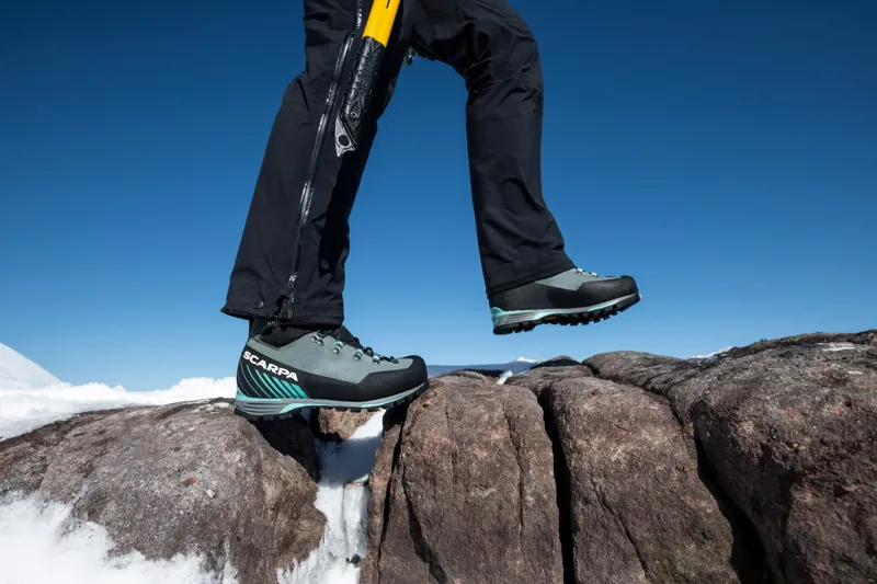 Scarpa Womens Manta Tech GTX Boots - Conifer-Green Blue-6