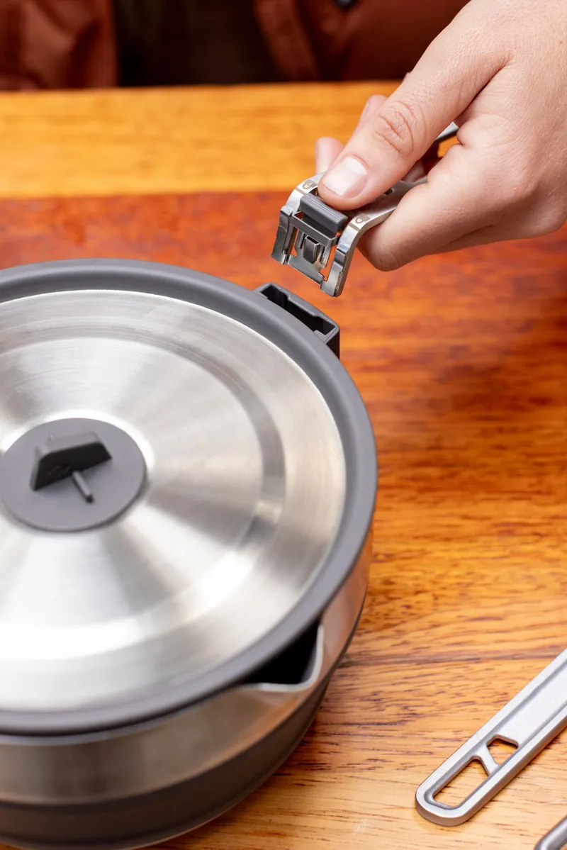 Sea To Summit Detour Stainless Steel Collapsible Pouring Pot - 1.8L-10