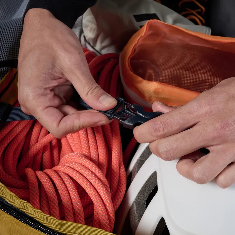 Montane Transition Duffel 100L - Ginkgo Gold-11