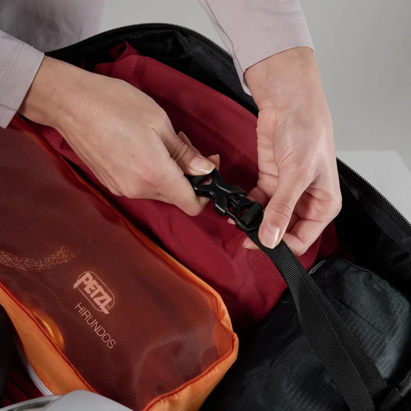 Montane Transition Duffel 70L - Black-11