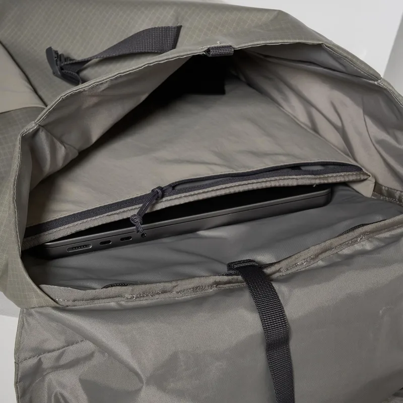 Montane Transition Pack 18L - Ridge-9