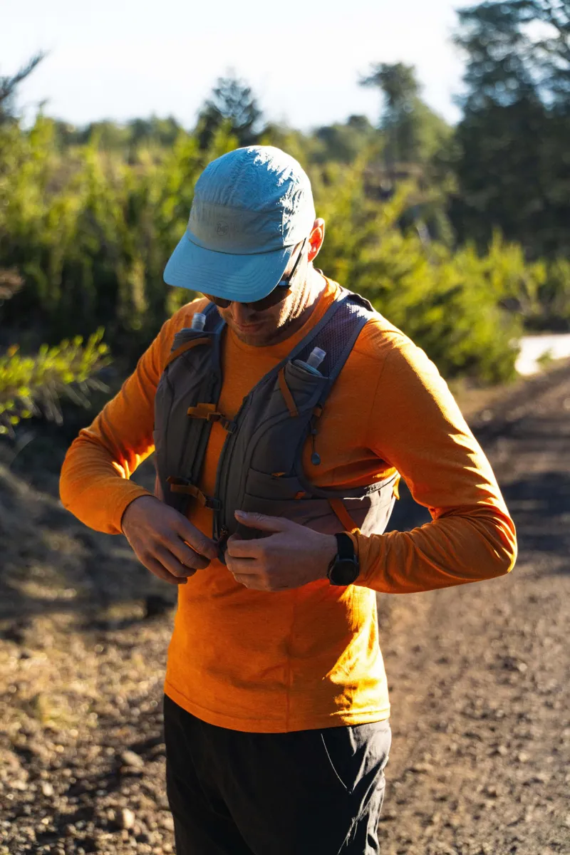 Osprey Duro 6 with Flasks - Phantom Grey-Toffee Orange-6