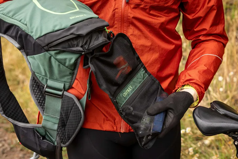 Osprey Escapist Velocity 6 Rucksack - Tundra Green-Botanica-10