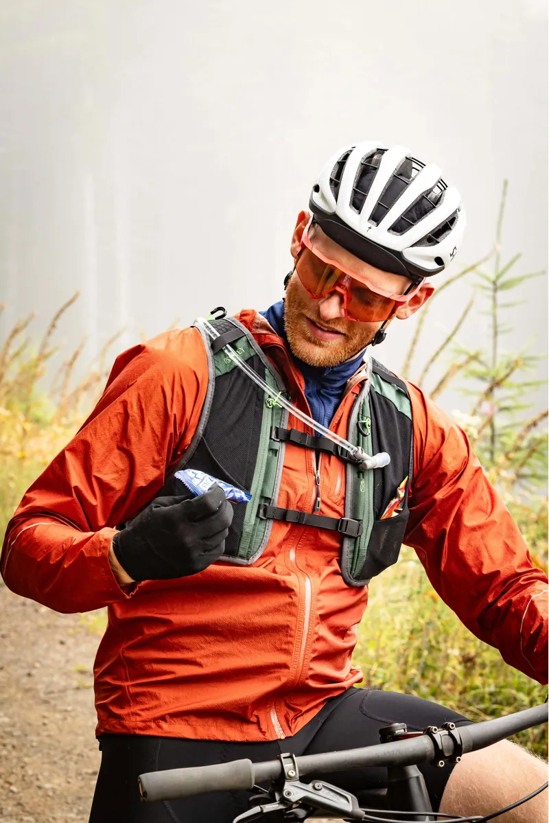 Osprey Escapist Velocity 6 Rucksack - Tundra Green-Botanica-9