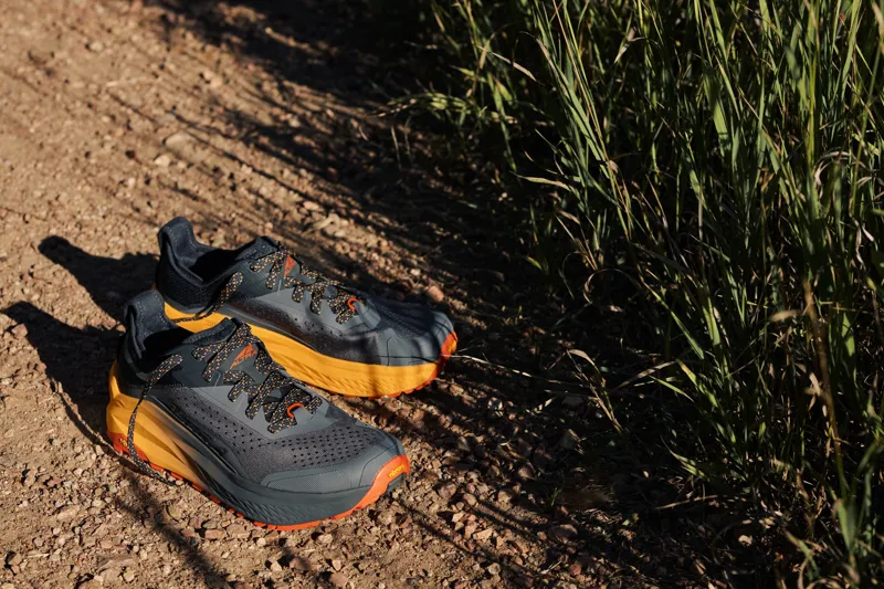 Altra Mens Olympus 6 Trail Shoes - Black-Orange-10