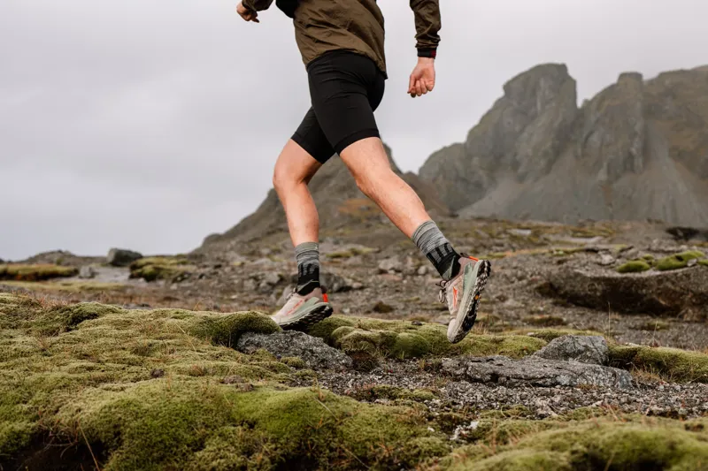 Altra Mens Lone Peak 9+ Trail Shoes - Basalt-10