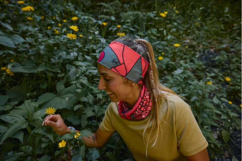 Buff Coolnet UV Wide Headband - Aramay Poppy-3
