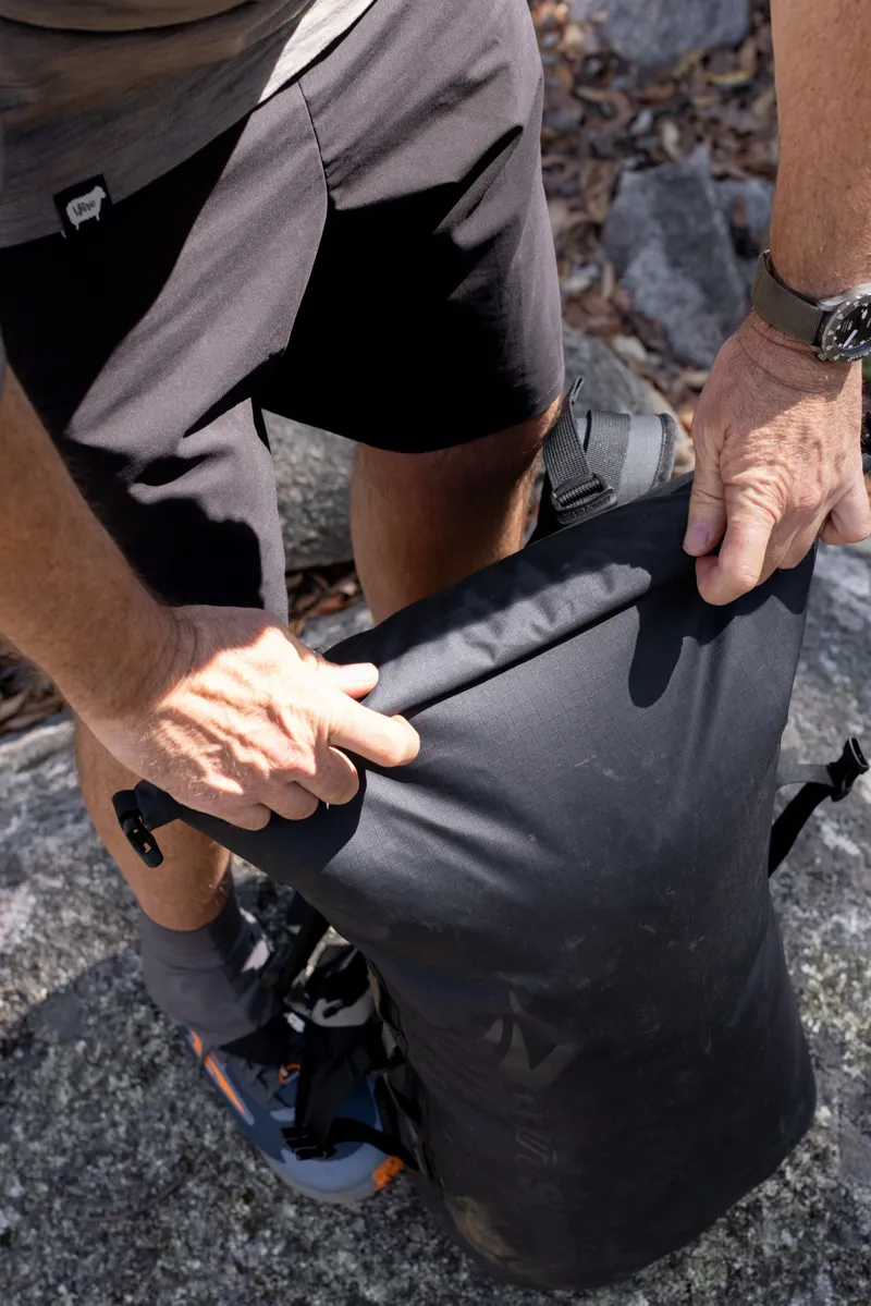 Sea To Summit Big River Dry Backpack - 30L - Jet Black-9