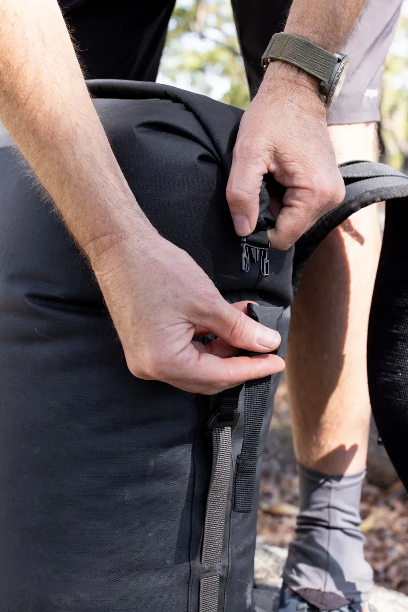 Sea To Summit Big River Dry Backpack - 30L - Jet Black-10