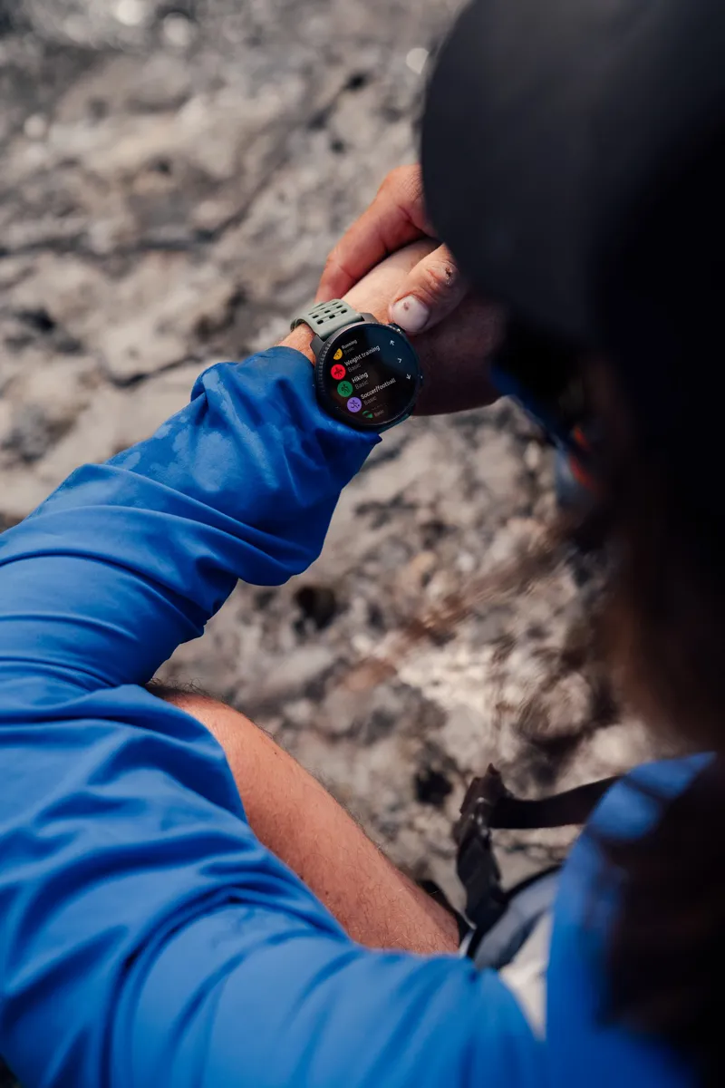 Suunto Vertical 2 Sports Watch - Stainless Steel-Black-10