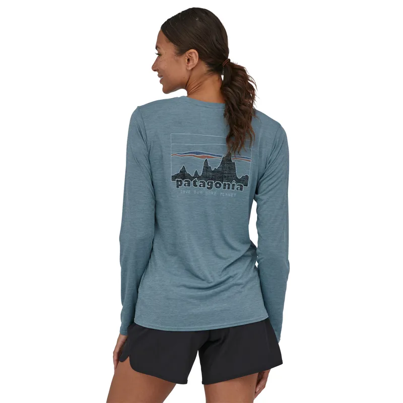 Patagonia Womens Long Sleeved Cap Cool Daily Graphic Shirt - '73 Skyline-Light Plume Grey X-Dye-5