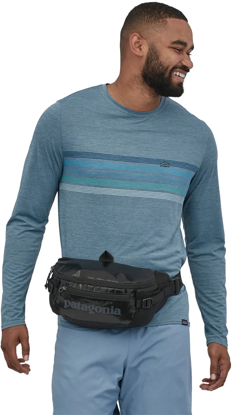 Patagonia Black Hole Waist Pack - 5L - Black-1