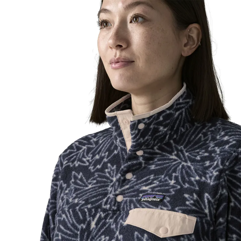 Patagonia Womens Lightweight Synchilla Snap-T Pullover - Saxifrage - Sunken Blue-3