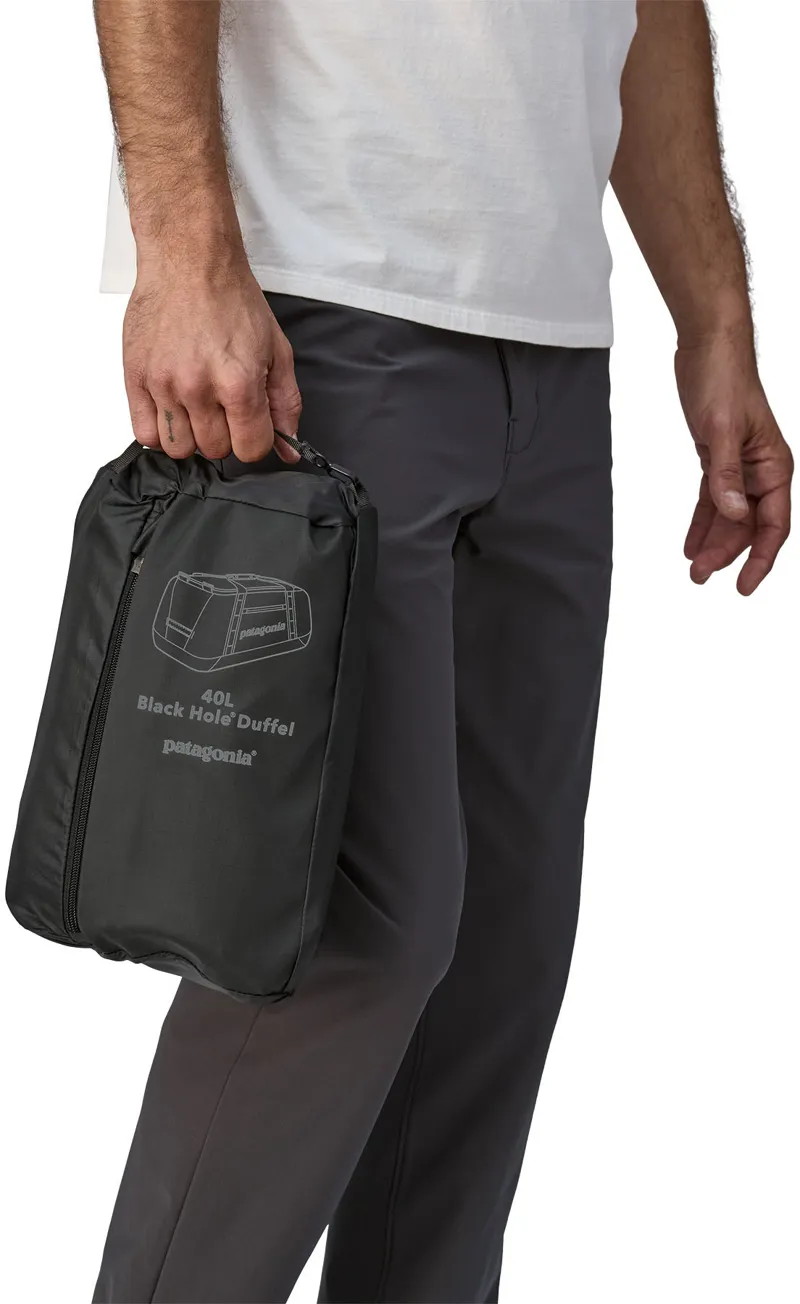 Patagonia Black Hole Duffel 40L - Black-5