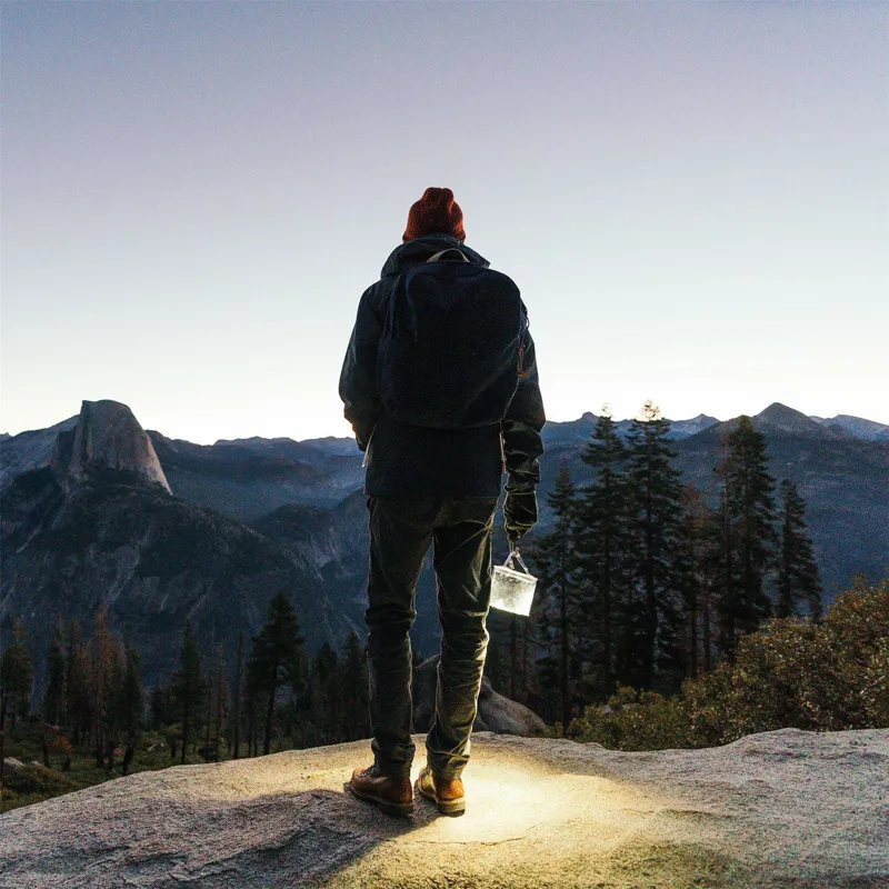 Luci Pro Outdoor Light with Mobile Charging-7