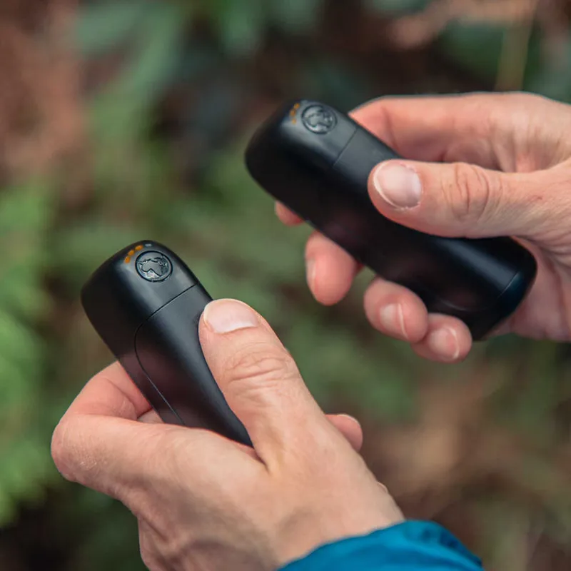 Lifesystems Dual-Magnetic Rechargeable Hand Warmers-9